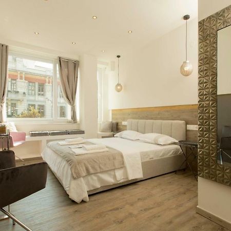 Hermes Studio Apartment Tesalonika Bagian luar foto